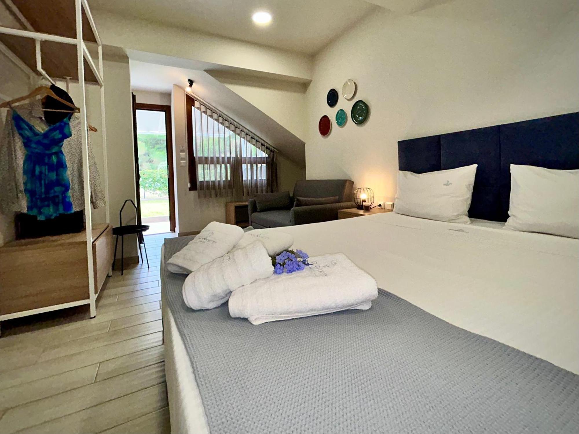 Porto Portes Suites Nea Poteidaia Dış mekan fotoğraf