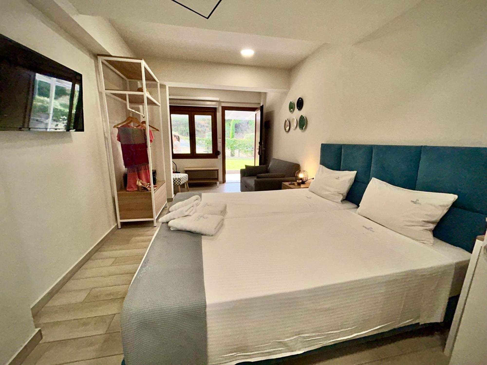 Porto Portes Suites Nea Poteidaia Dış mekan fotoğraf