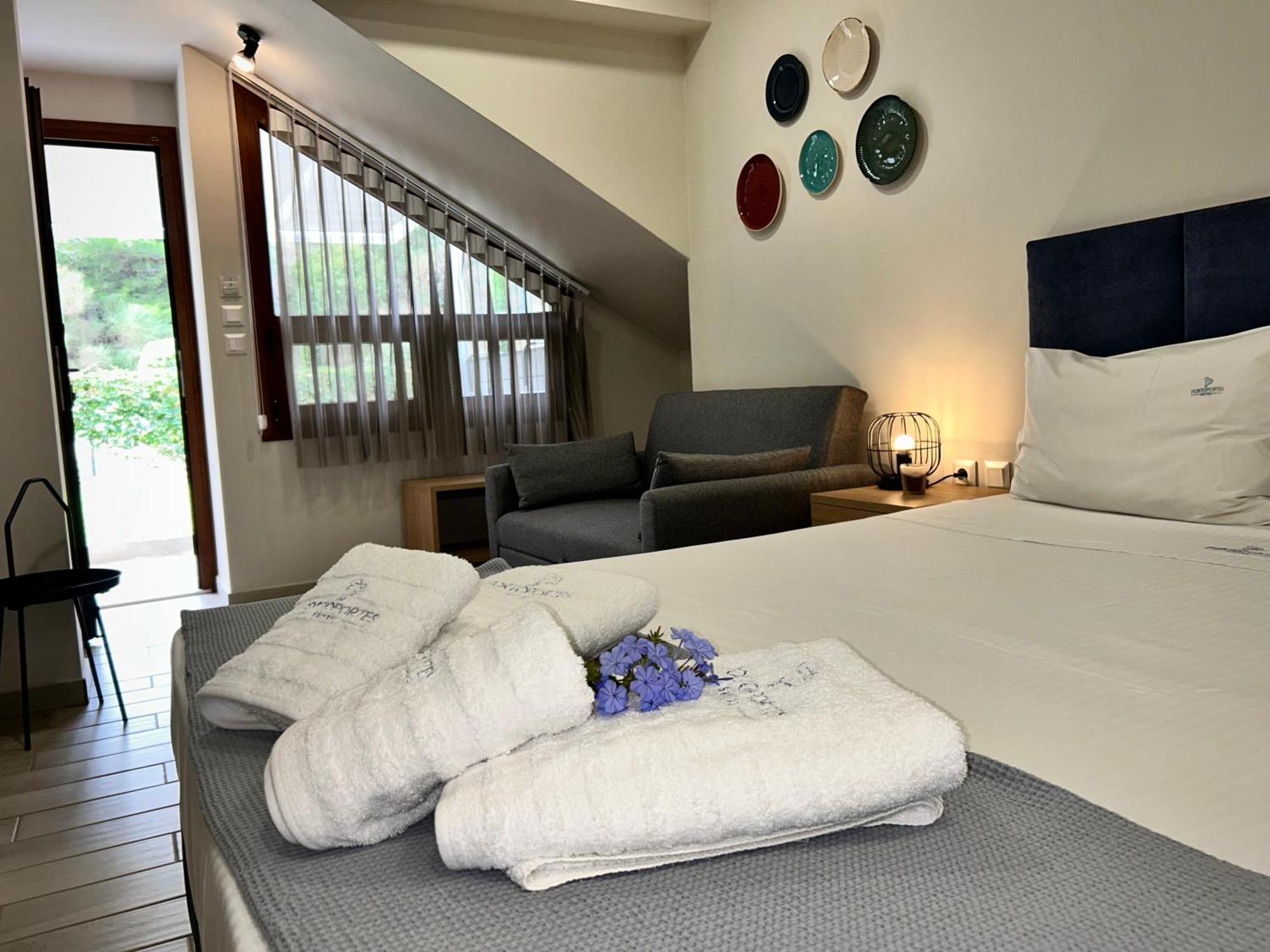 Porto Portes Suites Nea Poteidaia Dış mekan fotoğraf